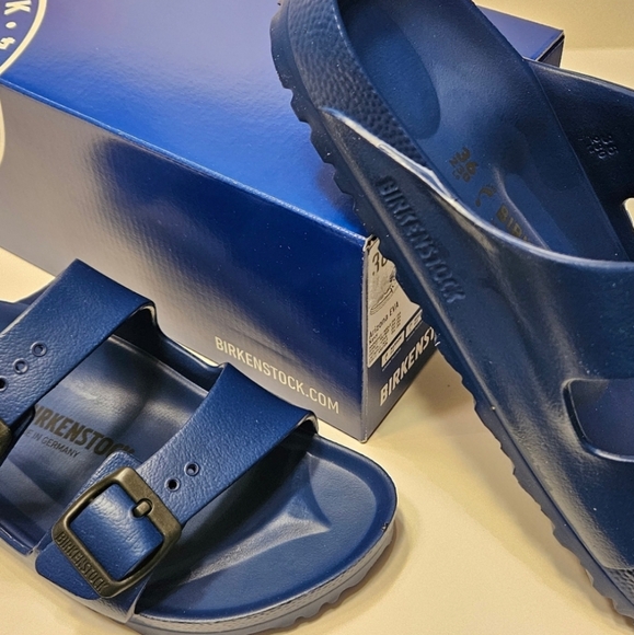 ⬆️Make An Offer Before I Donate - Picture 6 of 11